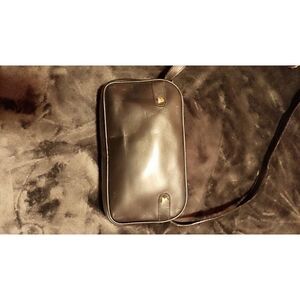 Vintage Marc Cross leather hand bag with soft sued liner. In good condition